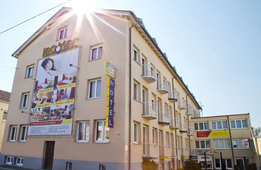 Leomar Hotel Ulm Exterior photo